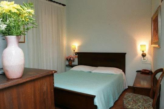 Hotel Pinocchio Фраскаті Екстер'єр фото